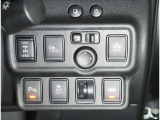 【横滑り防止アシスト】【衝突軽減ブレーキ】【車線逸脱警報】安全装備も充実しております〇