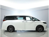 バックモニター付!車庫入れなど後方確認に便利です。