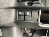 パーキングセンサー付き。