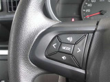 ステアリングスイッチ付!運転中も目線を動かす事無く音量等の操作可能!