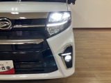 LEDヘッドライト・フォグランプも装備です!