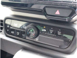 オートエアコンのお車ですので室内の温度をスムーズに調整してくれます♪