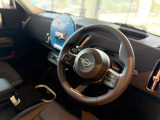 グリップが良く運転しやすいハンドルデザインです!