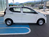納車前にはプロのメカニックが点検、整備を行いますので安心してお乗り頂けます。