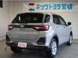 広々とした車内空間に優れた燃費性能。更にデザインも上質で人気のお車です!