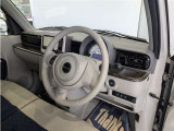 見通しのよいすっきりとした視界で、誰でも運転しやすいです。運転のしやすさは疲れにくさにも繋がりますよ♪