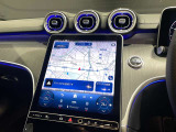【アンビエントライト】メルセデス・ベンツの車内空間を彩ります。豊富なカラー展開で自分好みの空間に♪