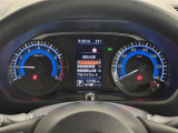 【メーターまわり】ドライバーから見やすい位置にあって安全運転に寄与します。マルチインフォメーションディスプレイでは、クルマに関する情報の確認はもちろん、各種安全機能・装備のON/OFFも設定可能。