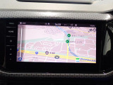 Volkswagen純正インフォテイメントシステムDiscoverPro、9.2インチフレームレス、タッチスクリーンナビゲーション装着