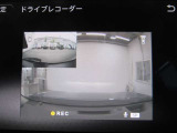 前後ドライブレコーダー★フロント用カメラとリア用カメラの画像です。