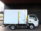 写真では伝えきれないので、車両状態につきましてはお気軽にお問い合わせ下さい