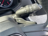 【パドルシフト(AT車)】MT車と同じように好きなギアで走ることができます!ステアリングから手を離さずに指先だけでシフト操作ができ、よりスポーティな走りをお楽しみいただけます。