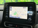 【メーカー純正ナビ】インテリアに溶け込むスタイリッシュな「専用設計」メーカーナビを装備♪視認性や操作性など基本性能にも優れ、より上質なカーライフをお楽しみいただけます。