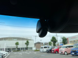 万が一の状況を映像と音声で記録する純正ドライブレコーダー搭載!!