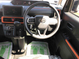 運転中も見やすいメーター。