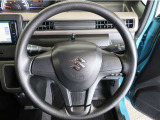 取り回しの良いコンパクトなハンドル。真の安全は運転のし易さに有り!