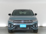 TDI R-LINEしかも DCC 19インチアルミとほぼフルオプション仕様のお車でございます。