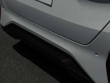 前後バンパーに取り付けられた合計8個のセンサーでアクセルとブレーキの踏み間違いを防止してくれます!前方はカメラを利用して車と歩行者を検知して止まってくれます!(使用には一定の条件がございます。)