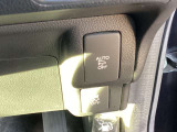 オートリトラミラーがあるので鍵の開け閉めでミラーが連動して開閉します