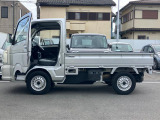 大きく開くドアで乗り降りらくらく☆