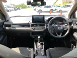 【インパネ全体】手が届きやすく、どなたでも運転しやすいです。シンプルで使いやすい設計になっています!