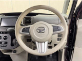 ステアリングスイッチ搭載!手を離さずに手元のスイッチでさまざまな操作が可能。運転中、視線をそらさなくても操作ができて安全です!