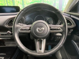 【純正革巻きステアリング】上質な革を使用することで、手にしっかり馴染みとても運転しやすいハンドルです♪