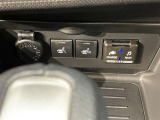 シートヒーター付いてます♪エアコンより先に温まるので冬場の運転も快適です♪