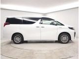 私たちは「喜んでいただける」お車を目指しています。中古車なんて「値段は安いけど&hellip;」あんしんして乗れるのかな〜なんて不安になるお客様も多いと思います。不安を解決し、いいお車選びしてください!