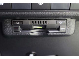 ボイスタイプのETC搭載。高速道路出入口もスマートに通過! 今やマストアイテムですね。納車前には使用できるようにセットアップをさせていただきます。ETCカードの取扱もしておりますのでご相談ください。