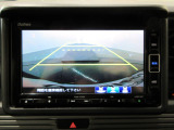 リヤカメラも装備しています。後退時にナビ画面で確認できるので駐車時に便利です。