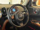 ◆LIBERALAは、輸入車選びの新たなスタイルを提案するインポート・セレクト・ブランドです。オーナー様となる方がクルマから直接感じる感性を第一にした、最良の一台との出会いをコーディネートいたします。