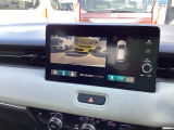 バックモニター付きで、車庫入れも安心です。