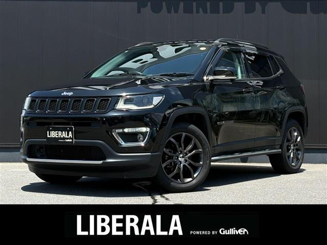 コンパス リミテッド 4WD 本革シート