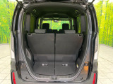 普段のお買い物や通勤、送迎等に十分な荷室スペースを確保しております。セカンドシートを倒すと、大きな荷物の積載も可能です♪