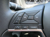 『ステアリングスイッチ』で運転中でも楽に音量等の操作が可能です♪♪ 慣れると目線をそらさずに行えますので安全です♪♪