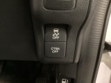ハンドルの右側には安全装備の、CTBA(シティブレーキアシストシステム)とVSA(ABS+TCS+横滑り抑制)の解除スイッチがついています。