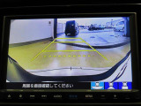 バックカメラが付いているので後方確認が非常にしやすいです。今や運転初心者も熟練者も必須装備!ついていて損はないですね♪