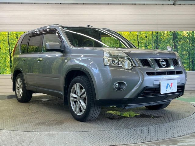 日産 エクストレイル 2.0 20X の中古車詳細 (92,800km, ブリリアント