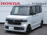 当社試乗車、業務車のN-BOXカスタム(ターボコーディネートスタイル 2トーン)が入庫です。内外装ともにきれいなお車です。