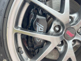 【ブレンボ製キャリパー】ハイパワー車両には強力なブレーキが必須!世界のスーパーカーにも採用されるイタリアの高級メーカー「ブレンボ」を装着!色鮮やかなキャリパーがスポーティな印象を引き立てます♪