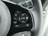 ◆アダプティブクルーズコントロール◆予め設定した車速内でクルマが自動的に加減速。前走車との適切な車間距離を維持しながら追従走行します。【LKAS】車線維持支援システムでステアリング操作を支援。