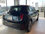 かわいいテールのデザインはほかの車にはない魅力があります。ひと目で&ldquo;MINI&rdquo;とわかるデザインはアナタを虜にしてしまうかもしれません