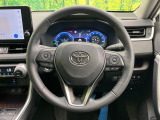 【ステアリングスイッチ】運転中、前方から目線をそらすことなく、オーディオ等の操作が可能な便利機能!安心&快適なドライブを演出してくれます♪