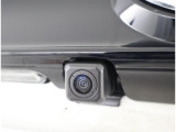 バックカメラが付いているので後方確認が非常にしやすいです。今や運転初心者も熟練者も必須装備!ついていて損はないですね♪