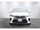 BMWのまさに「顔」ともいえる「キドニー・グリル」は、他の追随を許さない存在感を誇り、「キドニー・グリル」を見かけただけでBMWの風格を感じさせます!!