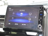 ナビゲーションは純正8インチメモリーナビ(VXU-217NBi)を装着しております。AM、FM、CD、DVD再生、Bluetooth、音楽録音再生、フルセグTVがご使用いただけます。