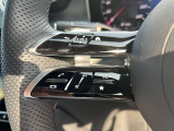 メモリー付きパワーシートが装備されている車両はシートの位置・ドアミラーの角度・ハンドルの位置を3名まで記憶出来ます。