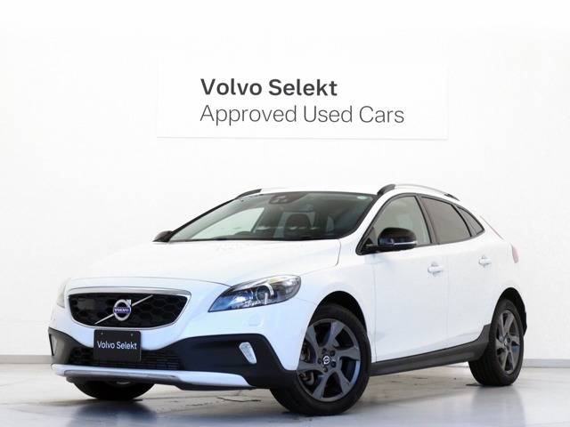 V40クロスカントリー D4 SE ディーゼル 