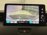 バックモニター付きで、車庫入れやバック時の後方確認をしっかりサポート。モニターに映し出される映像で死角も確認しやすく、狭い場所での駐車や後退時の操作をより安心して行えます。